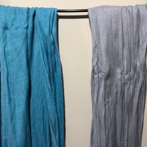 Set of 2 Pashminas - Picture 2 of 2